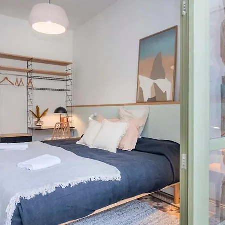 Apartment Amazing 5 Bd 5 Bathroom Next To Plaza Catalunya