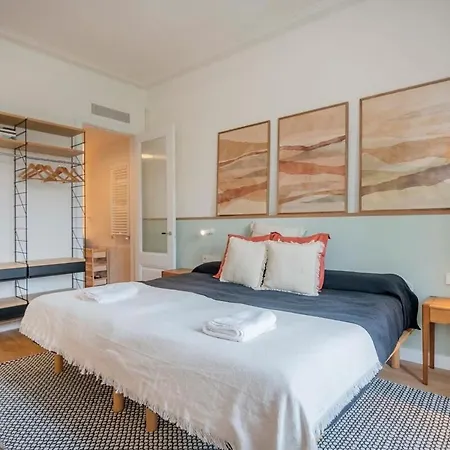 Amazing 5 Bd 5 Bathroom Next To Plaza Catalunya Apartment Barcelona