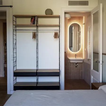 Amazing 5 Bd 5 Bathroom Next To Plaza Catalunya Barcelona
