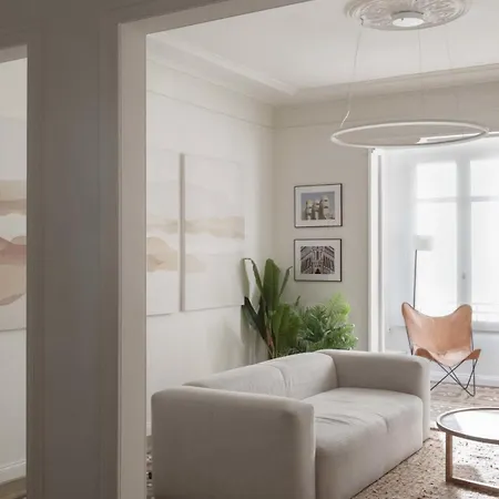 Amazing 5 Bd 5 Bathroom Next To Plaza Catalunya Apartment