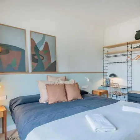 Amazing 5 Bd 5 Bathroom Next To Plaza Catalunya Barcelona