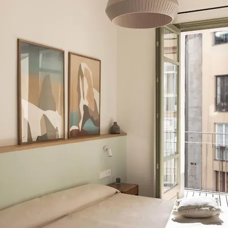 Amazing 5 Bd 5 Bathroom Next To Plaza Catalunya * Barcelona