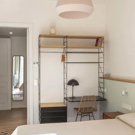 Apartment Amazing 5 Bd 5 Bathroom Next To Plaza Catalunya *