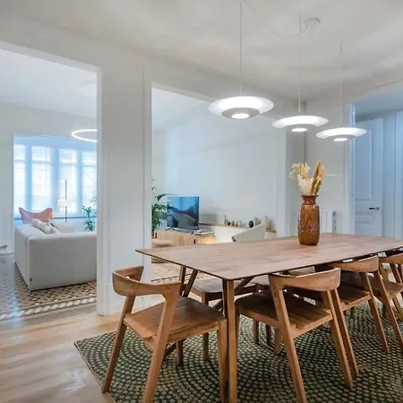 Apartment Amazing 5 Bd 5 Bathroom Next To Plaza Catalunya *