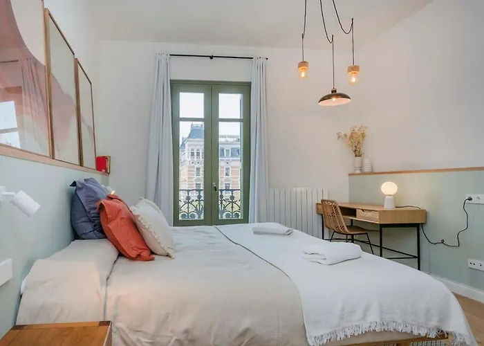 Apartamento The Collection - Amazing 5 Bd 5 Bathroom Next To Plaza Catalunya