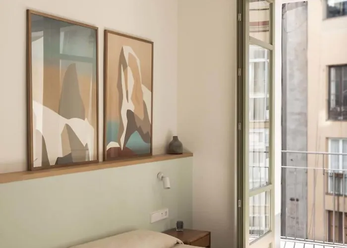 The Collection - Amazing 5 Bd 5 Bathroom Next To Plaza Catalunya * Barcelona